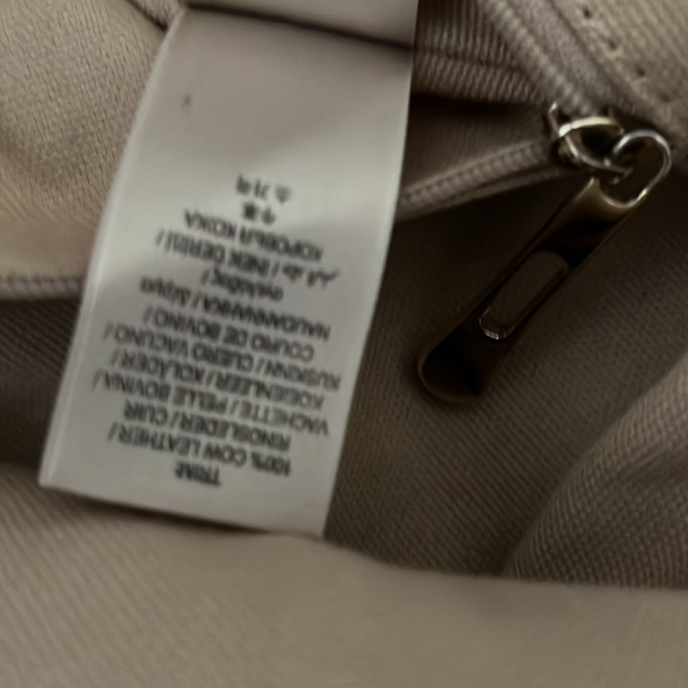 Burberry Green and White Tote Bag - Picture 10 of 10